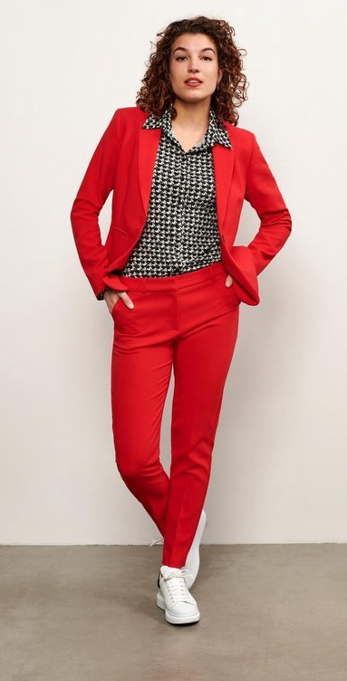 Afspraak hoop Subtropisch Tips om een rode broek te combineren - Berden Fashion Blog