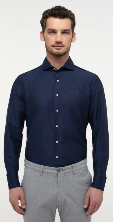 overhemd in of uit de broek postuur